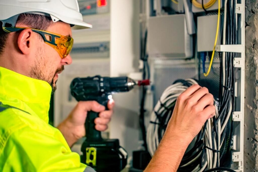 Servicio de mantención eléctrica preventiva para hogares